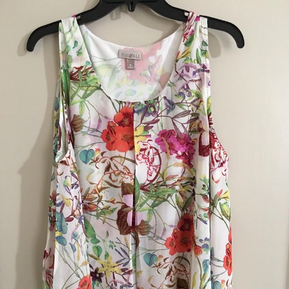 Ladies top.